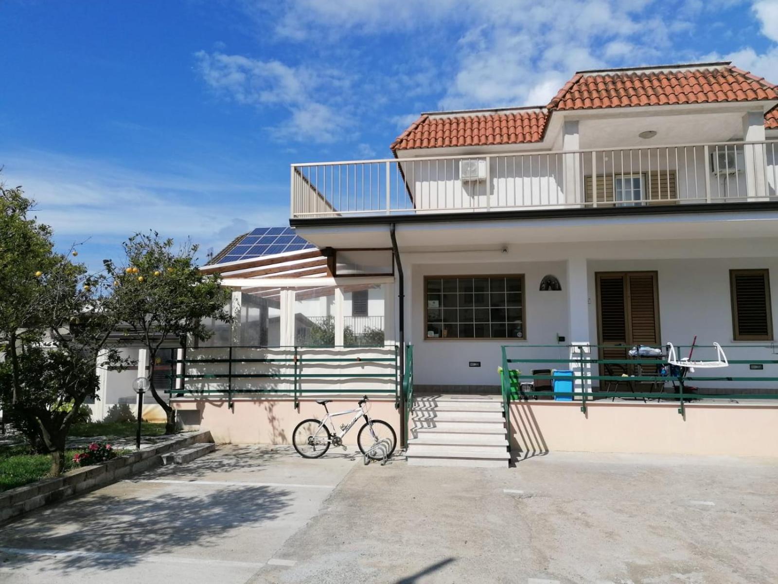 Monolocale Tirreno Studio Seafront Apartment Formia Exterior photo